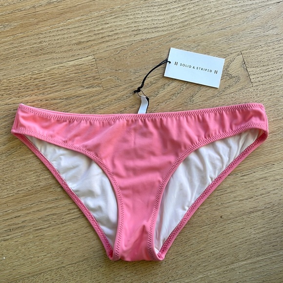 ♻️DONATED DEC. 2023♻️ 
NWT Solid & Striped Elle Bottom in Flamingo size M - Picture 1 of 9